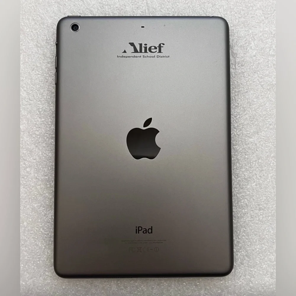 Apple iPad mini 2nd Generation, Unlocked 7.9in Wifi 32GB